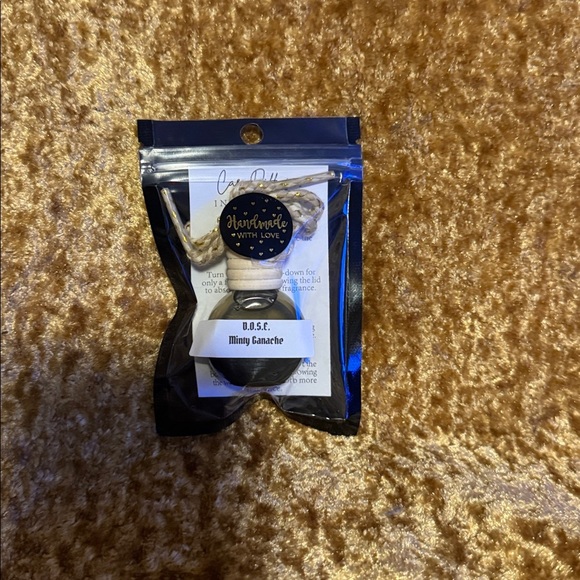 Minty Ganache Car Diffuser by Department Of Scents Emporium - Picture 6 of 7